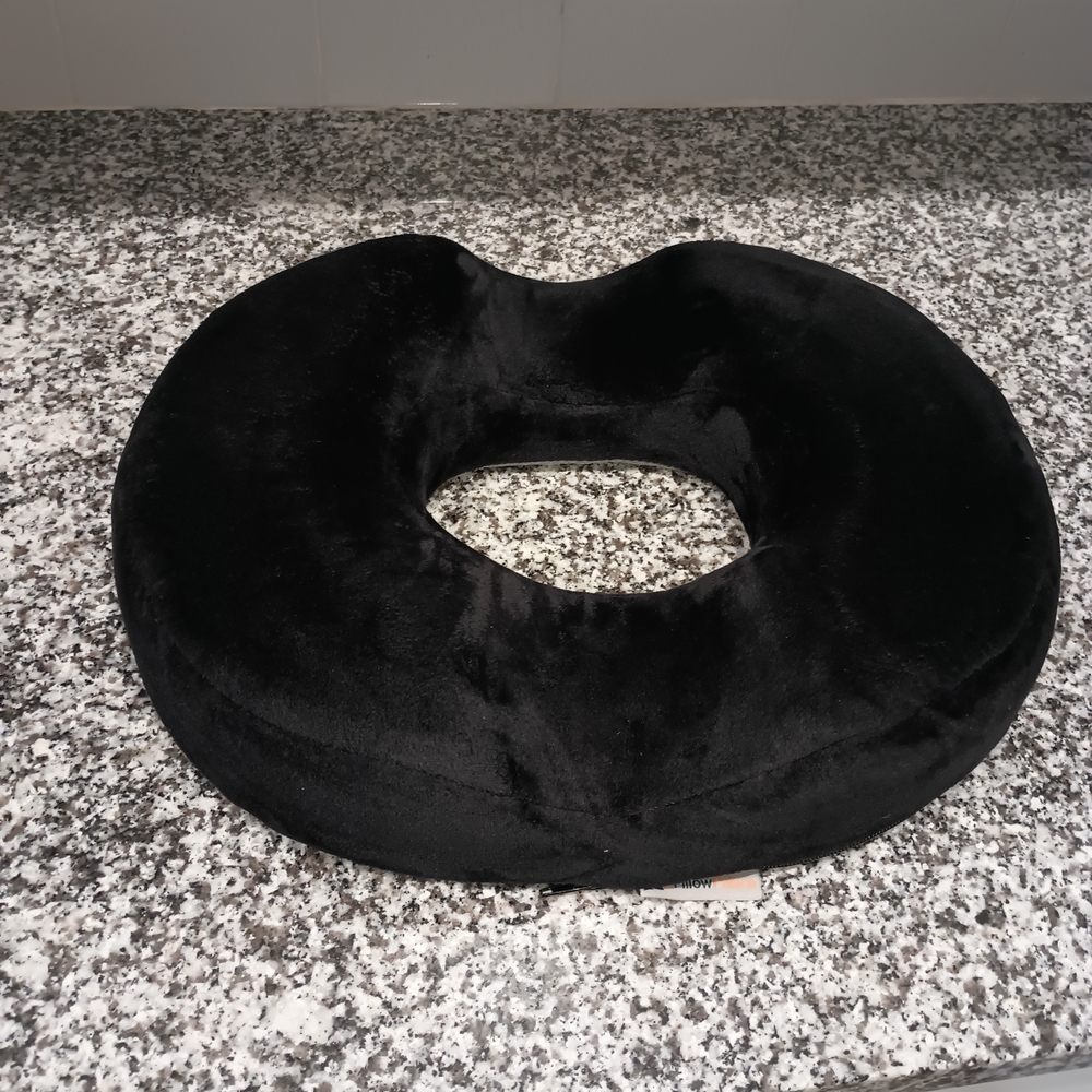 Pillow Palace Donut Pillow Tailbone Pain Relief, Orthopedic Hemmoroid Pillow